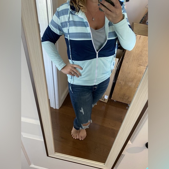 NWT aqua navy stripe zip up hoodie jacket size medium - Picture 6 of 6